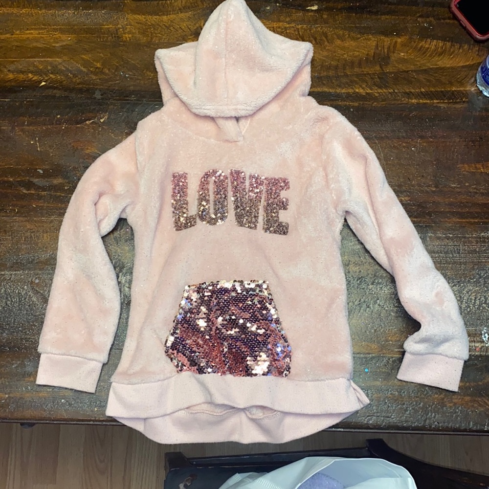 Between pink sequins sweater size 6 little girls